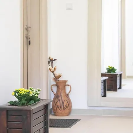 Jtp Apartment *
